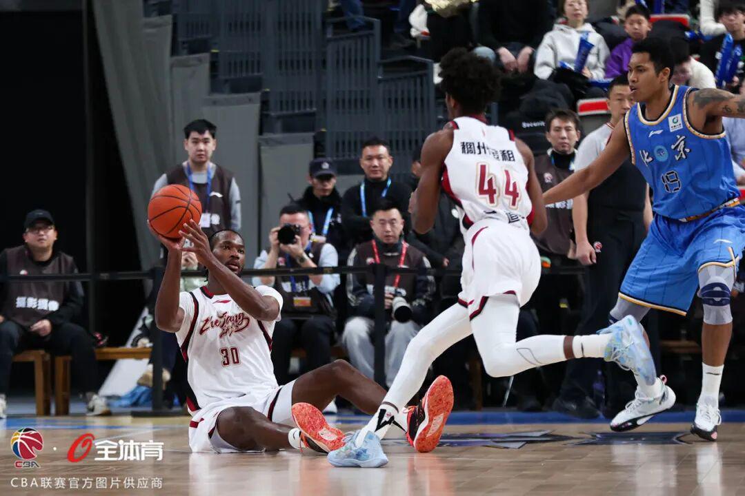 九游官网入口活动-【CBA联赛】第十八轮｜浙江稠州金租73-79北京北汽